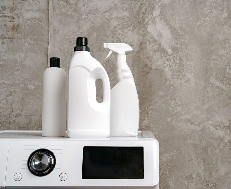 Washing,Liquid,Detergents,On,Washing,Machine,In,A,Laundry,Room